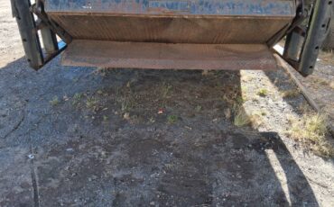 International-4700-diesel-1996-white-14