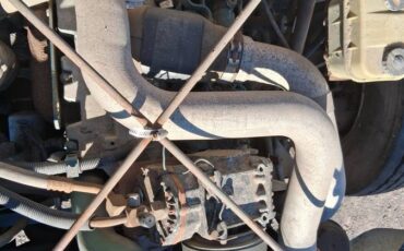 International-4700-diesel-1996-white-20