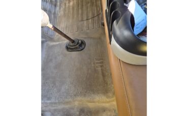 International-Harvester-1975-Pea-Green-Beige-10