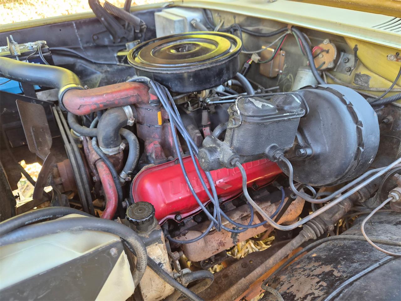 International-Harvester-1975-Pea-Green-Beige-13