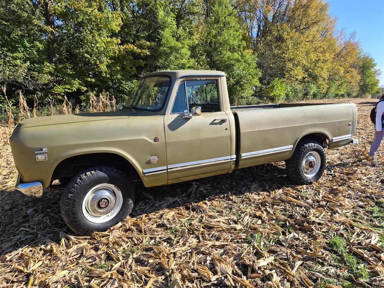 International-Harvester-1975-Pea-Green-Beige-5