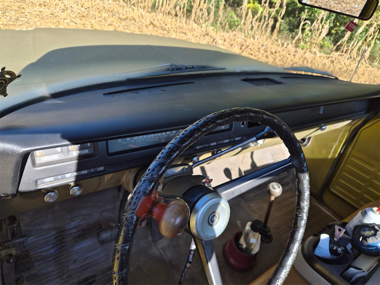 International-Harvester-1975-Pea-Green-Beige-8