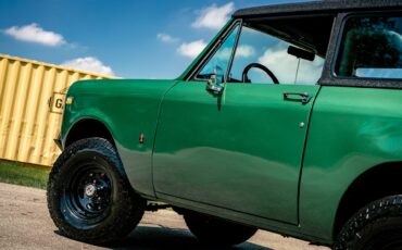 International-Scout-1975-Green-Black