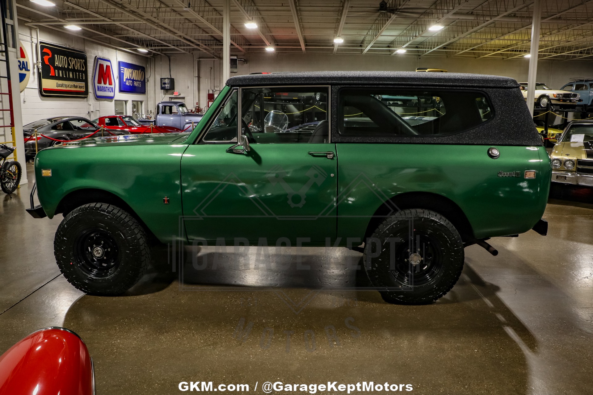 International-Scout-1975-Green-Black-49