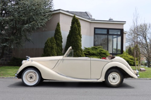 Jaguar-Mark-v-1950-Ivory-Red-2