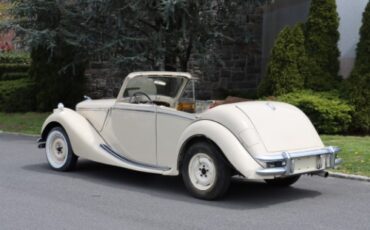 Jaguar-Mark-v-1950-Ivory-Red-3