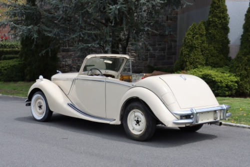 Jaguar-Mark-v-1950-Ivory-Red-3