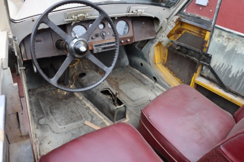 Jaguar-Mark-v-1950-Ivory-Red-5