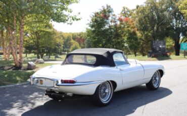 Jaguar-Other-1963-White-Red-4