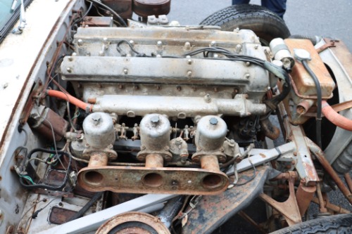 Jaguar-Other-1965-Yellow-Black-7