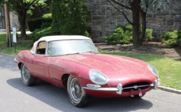 Jaguar-Other-1969-Burgundy-Black