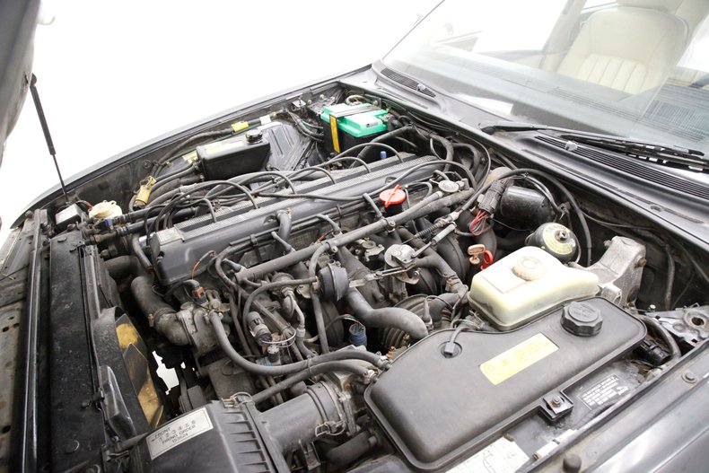 Jaguar-Xj6-1990-Black-Barley-10