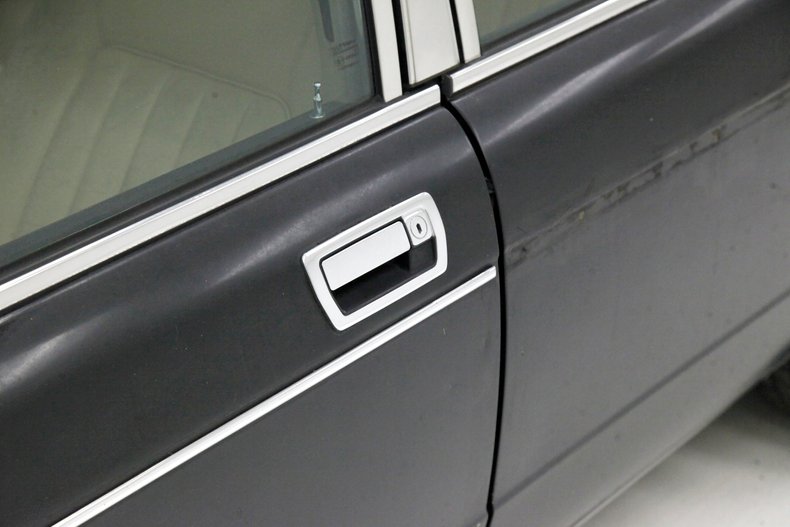 Jaguar-Xj6-1990-Black-Barley-19