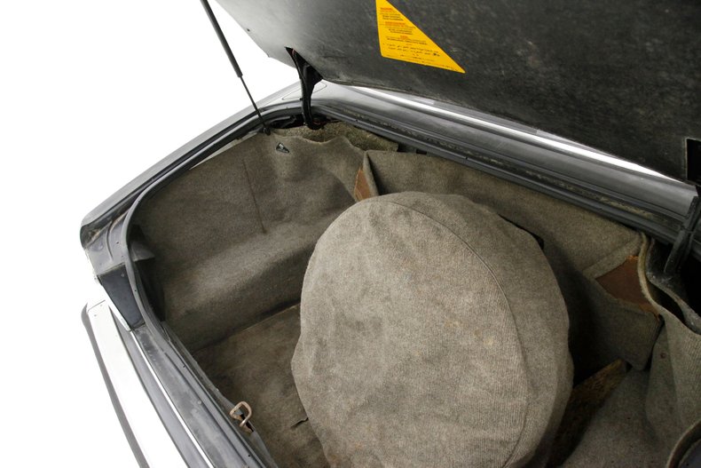 Jaguar-Xj6-1990-Black-Barley-27