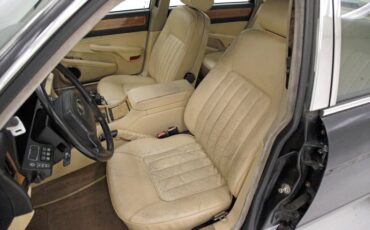 Jaguar-Xj6-1990-Black-Barley-28