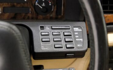 Jaguar-Xj6-1990-Black-Barley-33