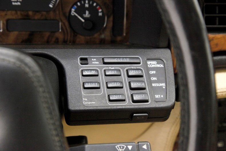 Jaguar-Xj6-1990-Black-Barley-33