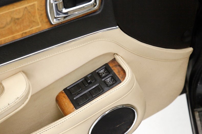 Jaguar-Xj6-1990-Black-Barley-39