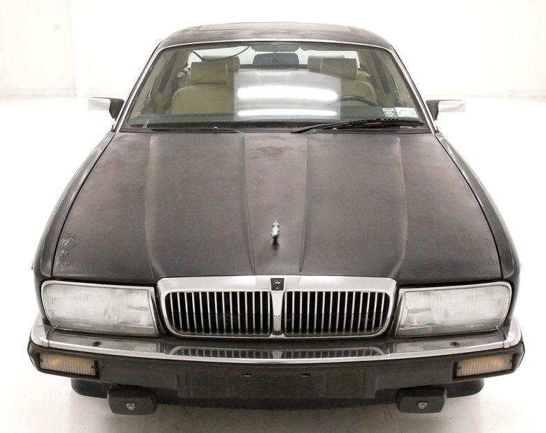 Jaguar-Xj6-1990-Black-Barley-7