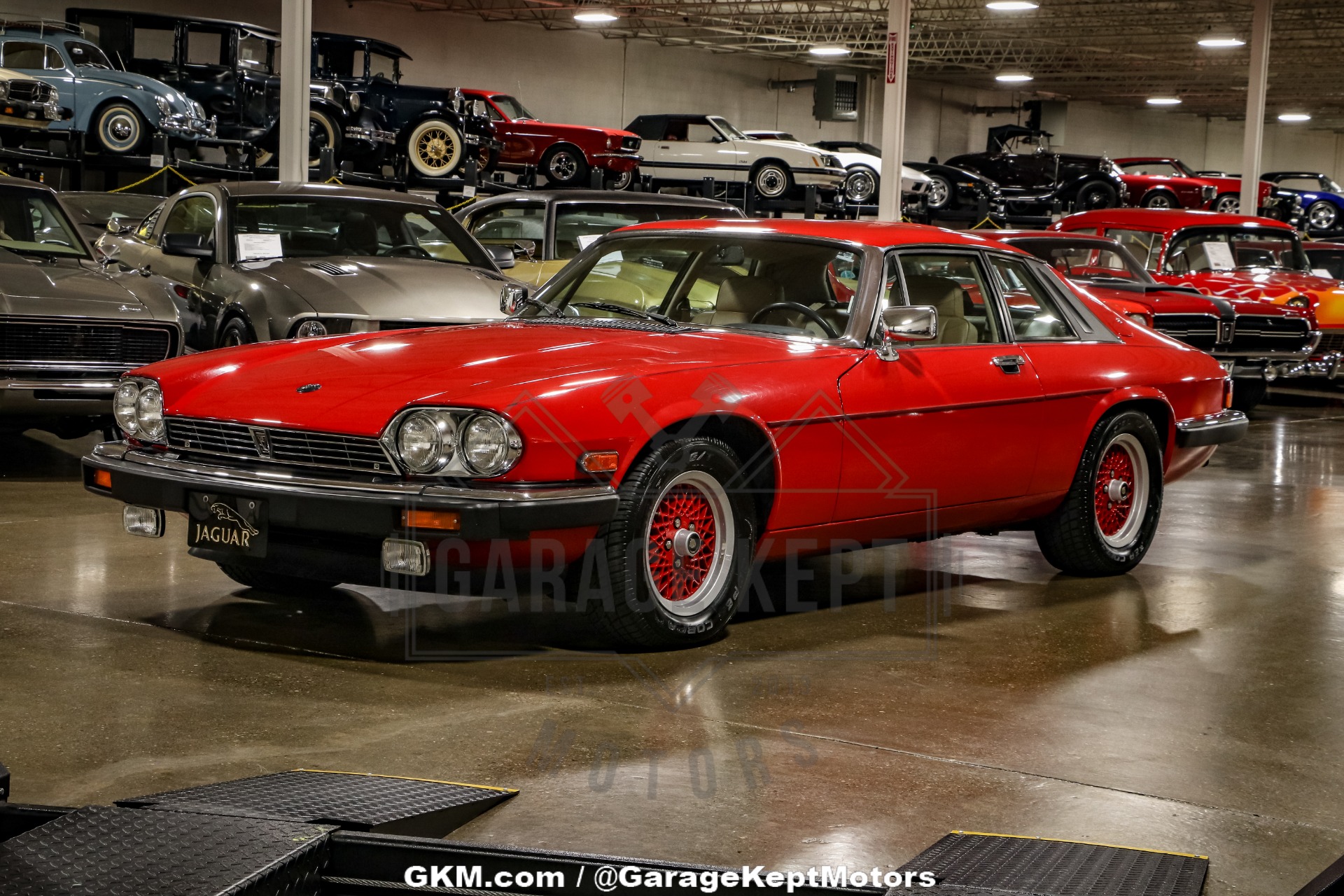 Jaguar-Xjs-1990-Red-BeigeTan-4