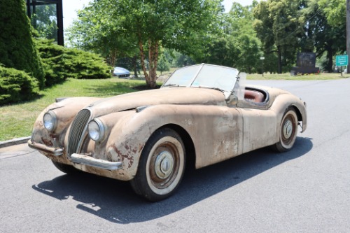 Jaguar-Xk120-1950-Ivory-Red-1