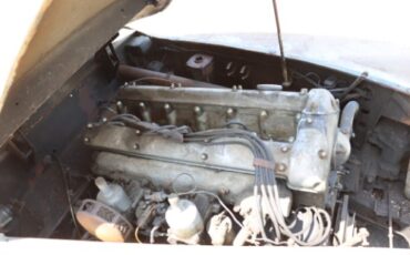 Jaguar-Xk120-1950-Ivory-Red-7