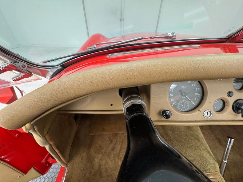 Jaguar-Xk120-1954-Red-Beige-13
