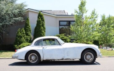 Jaguar-Xk150-1958-White-Red-2
