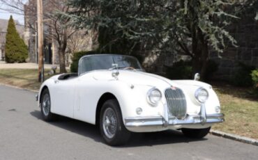 Jaguar-Xk150-1959-White-Black