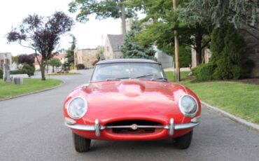 Jaguar-Xke-1964-Red-Black-4