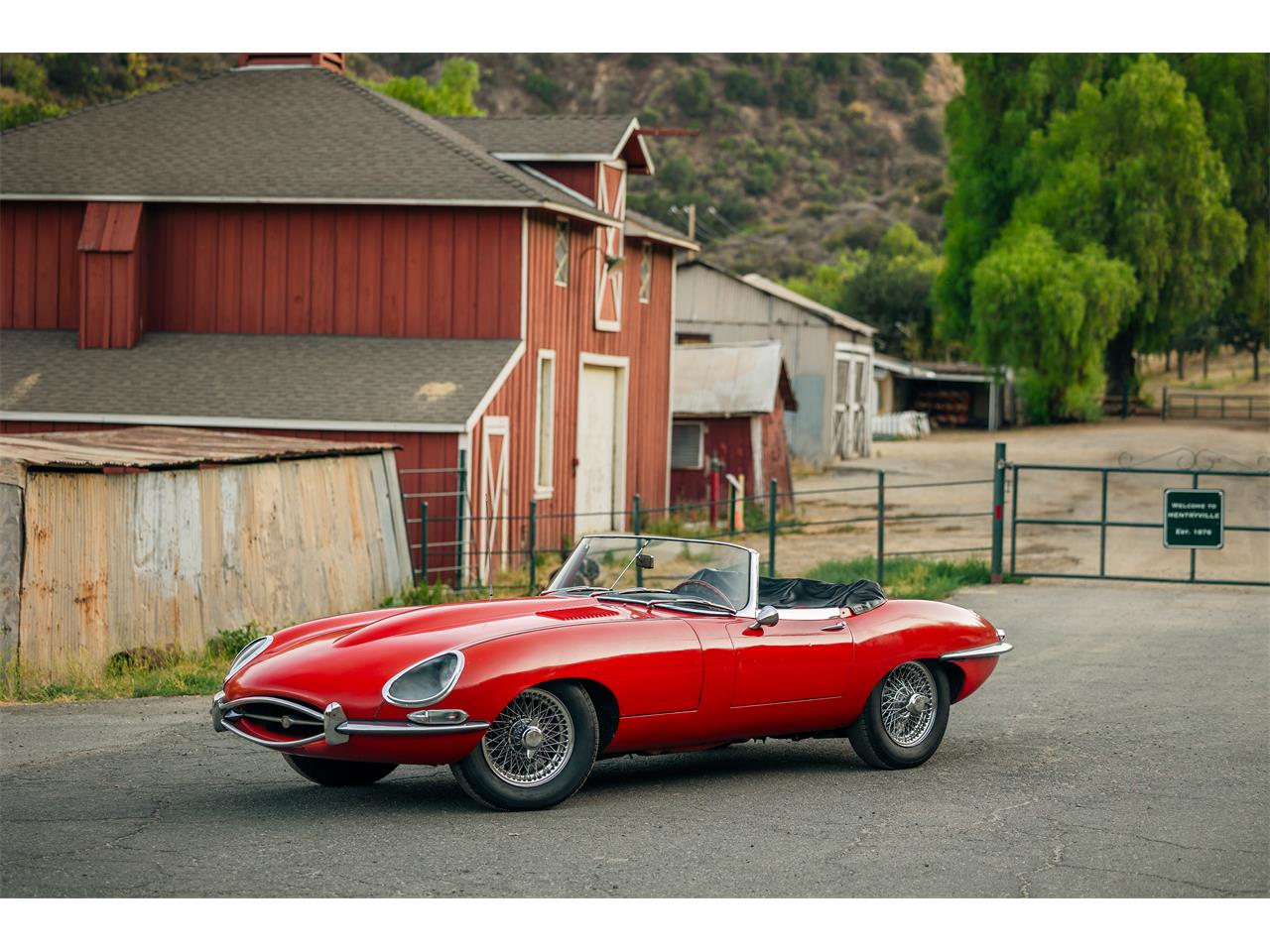 Jaguar-Xke-1964-Red-Red-11