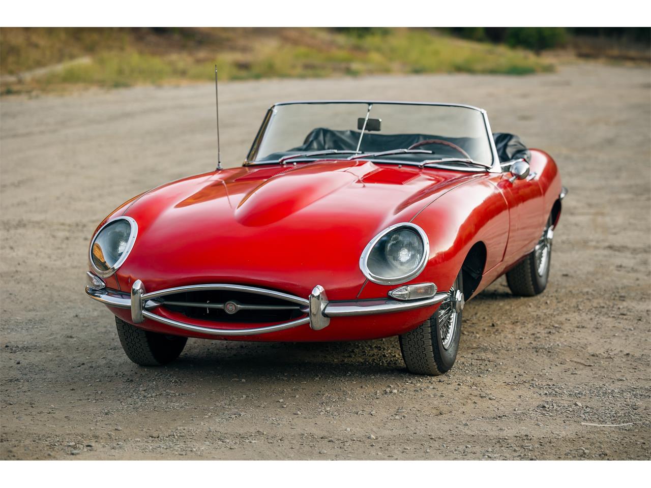 Jaguar-Xke-1964-Red-Red-4