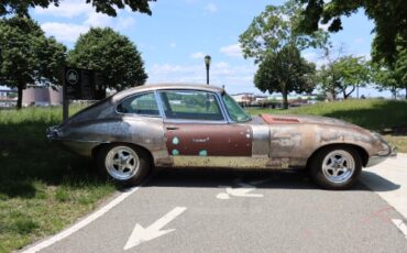 Jaguar-Xke-1966-Primer-Black-2