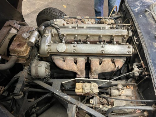 Jaguar-Xke-1967-Blue-Gray-7