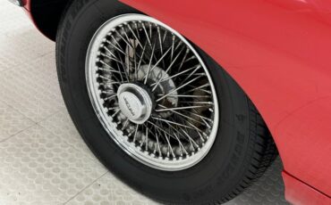 Jaguar-Xke-1969-Carmen-Red-Tan-16