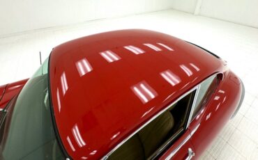 Jaguar-Xke-1969-Carmen-Red-Tan-19