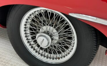 Jaguar-Xke-1969-Carmen-Red-Tan-32