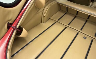 Jaguar-Xke-1969-Carmen-Red-Tan-38