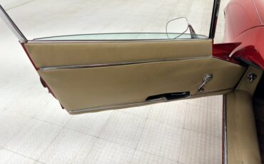 Jaguar-Xke-1969-Carmen-Red-Tan-39