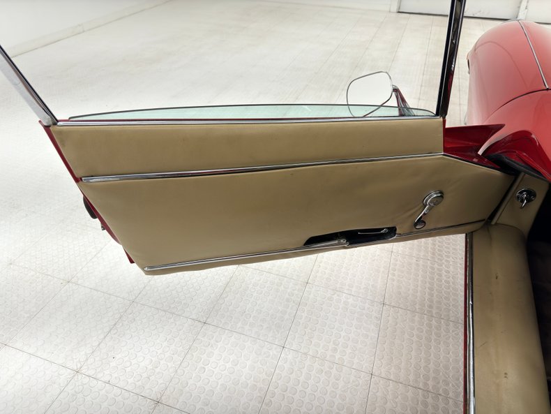 Jaguar-Xke-1969-Carmen-Red-Tan-39