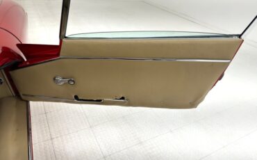 Jaguar-Xke-1969-Carmen-Red-Tan-40