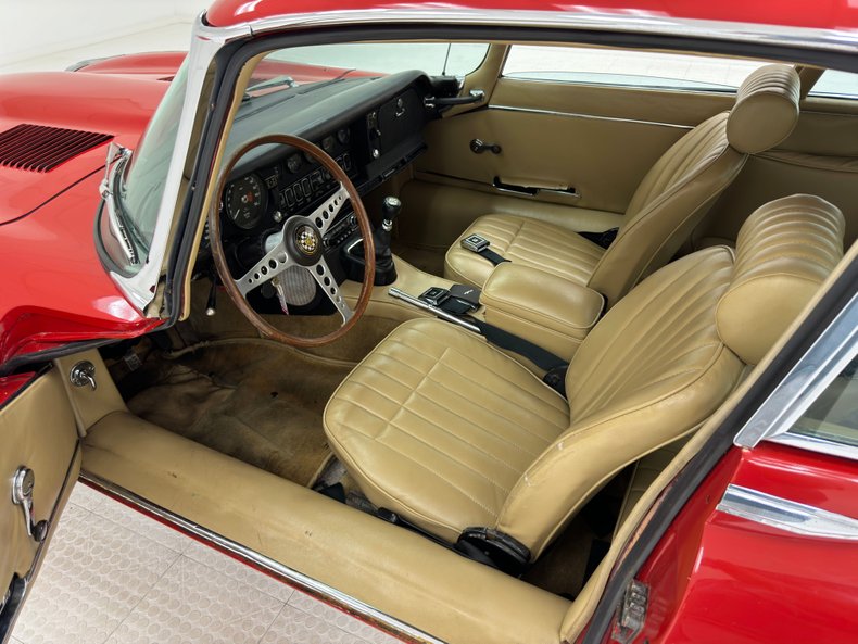 Jaguar-Xke-1969-Carmen-Red-Tan-43