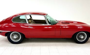 Jaguar-Xke-1969-Carmen-Red-Tan-7