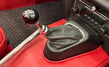 Jaguar-Xke-1969-Indigo-Blue-Red-10