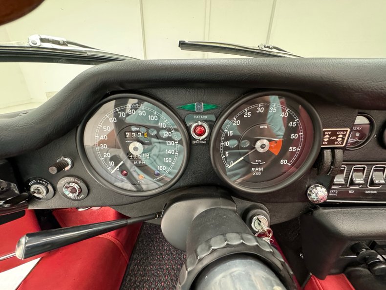 Jaguar-Xke-1969-Indigo-Blue-Red-13