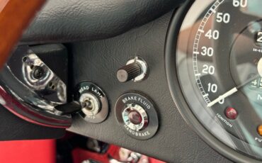 Jaguar-Xke-1969-Indigo-Blue-Red-14