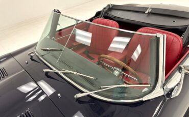 Jaguar-Xke-1969-Indigo-Blue-Red-29