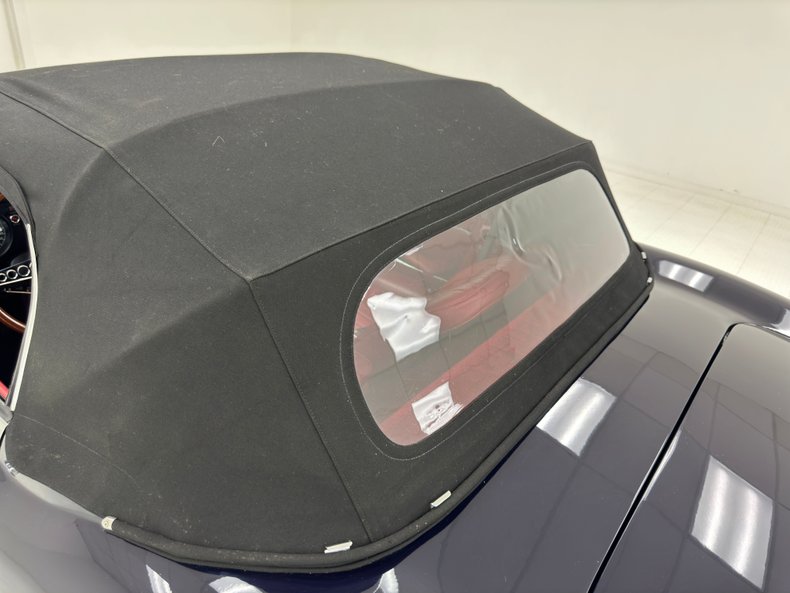 Jaguar-Xke-1969-Indigo-Blue-Red-33