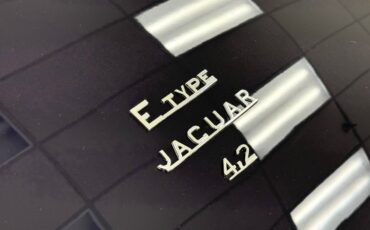 Jaguar-Xke-1969-Indigo-Blue-Red-34