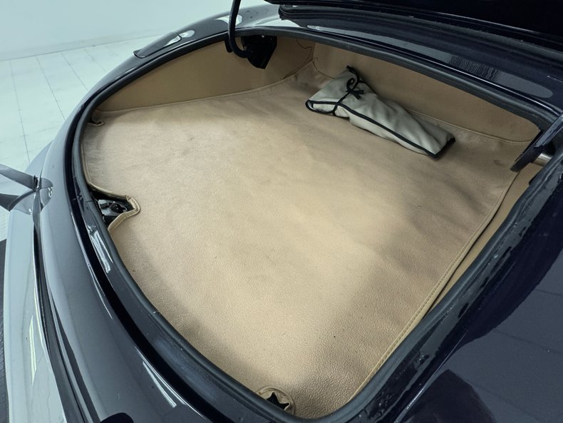 Jaguar-Xke-1969-Indigo-Blue-Red-44